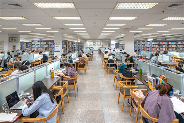 图书馆.jpg