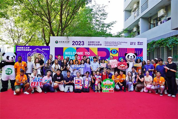 1699325312204030888.jpg 1698654119916045042.jpg