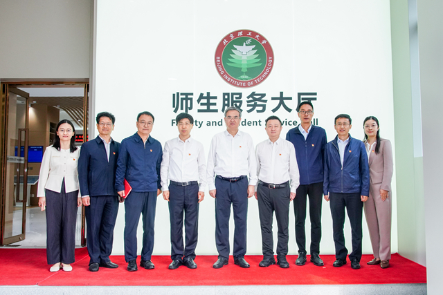 1758780946259073033.jpg b19eae9371fd48b190639356cf4f8ae6.blk.jpg